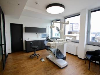 Behandlungszimmer – Smile ID